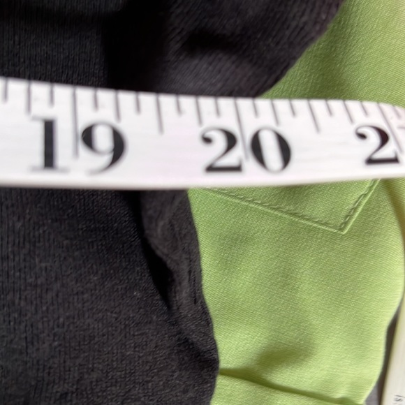 EUC Anne Klein Short Sleeve Logo T-Shirt. Black Size XL - Picture 4 of 4